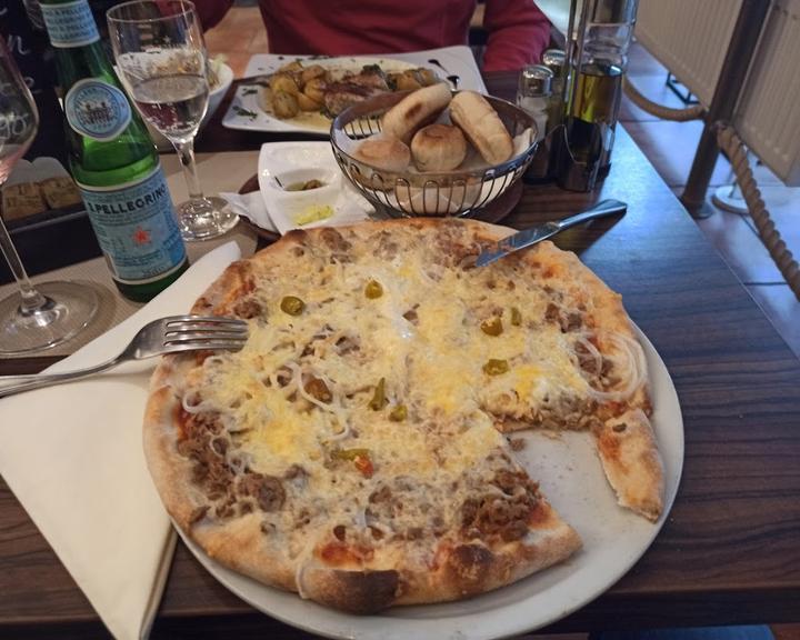 Pizzeria-Ristorante Mare E Monti